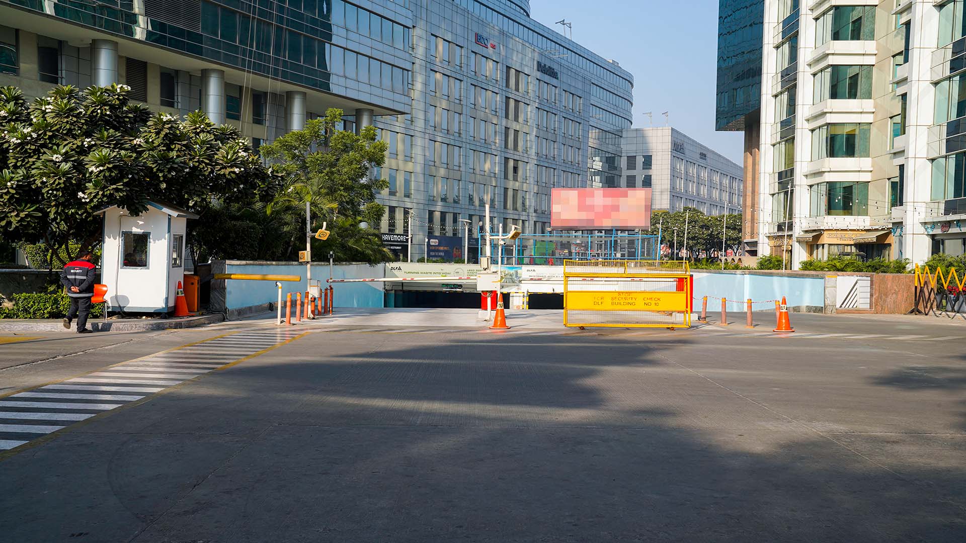 Underpass areas for stylised urban and contrast scenes